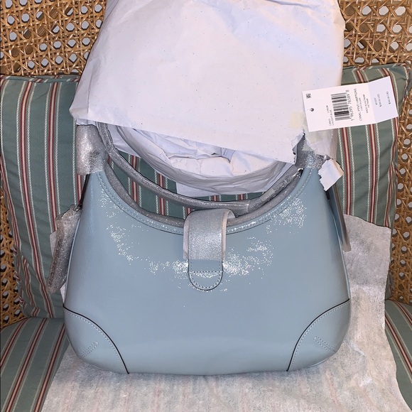 Limited Re-Edition Hamptons Hobo in Light Blue Crinkle Patent Leather - Picture 3 of 6